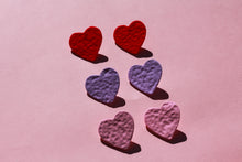 Load image into Gallery viewer, Heart Hammered Studs